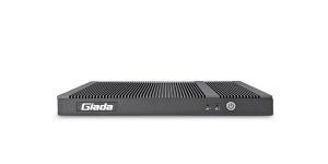 Intel-basierter Mediaplayer Giada DF68 front 2